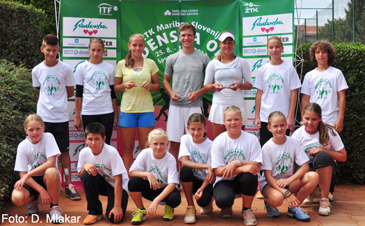 Špec Mraz Holanova in pobiralci žogic_2013__525_dm