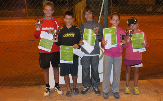 deklice_10_dečki_11_let_525_EB deklice_10_dečki_11_let_525_EB