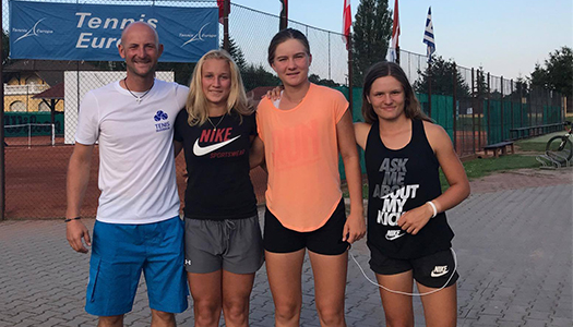 Ekipa deklet na EEP 2017 do 16 let Falkner, Kleviš Ekipa deklet na EEP 2017 do 16 let Falkner, Kleviš